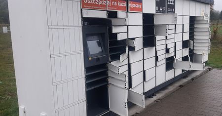 Taki widok przy paczkomacie InPost. Aż chwycił za telefon