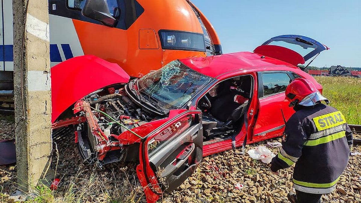 Wypadek na przejeździe w Szaflarach.