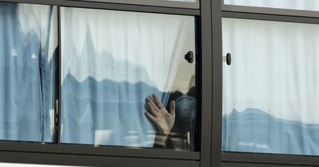Samotność ozdrowieńców. "System ich nie widzi"