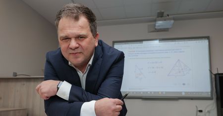 Matematyka na maturze. Poziom rośnie, ale wciąż jest za mało "życiowa"