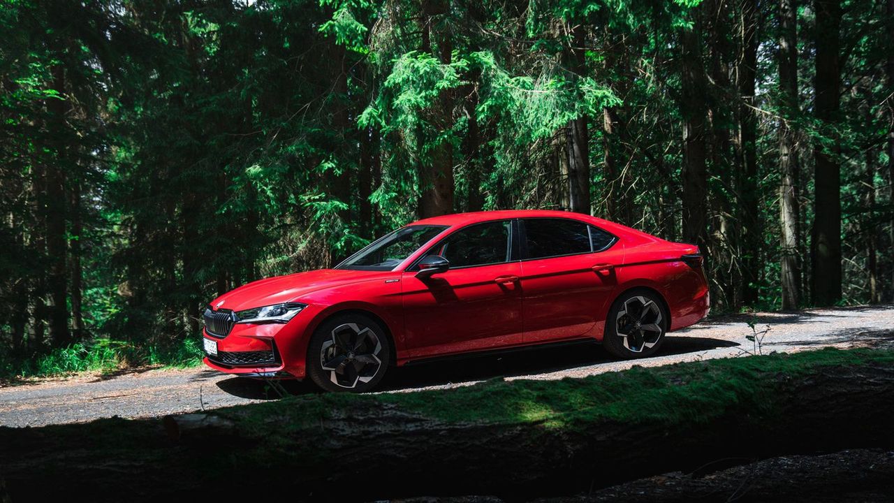 Nie tylko SUV potrafi więcej. Superb Sportline 4x4 jako towarzysz górskich podróży