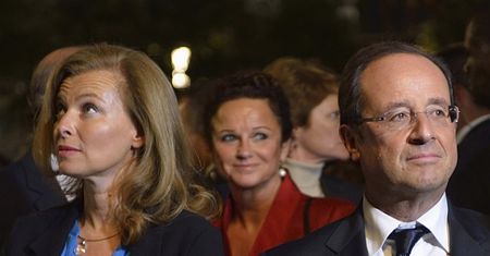 Hollande ROZSTAJE SIĘ Z PIERWSZĄ DAMĄ!