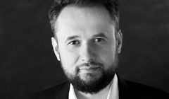 Dynamiczna podmiana reklam w kolejnej stacji. Podpisano umowę z GPW DAI