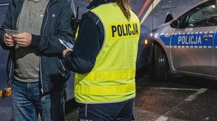Jarocin: Złapany na szkolnym parkingu. Miał zawieźć uczniów na wycieczkę