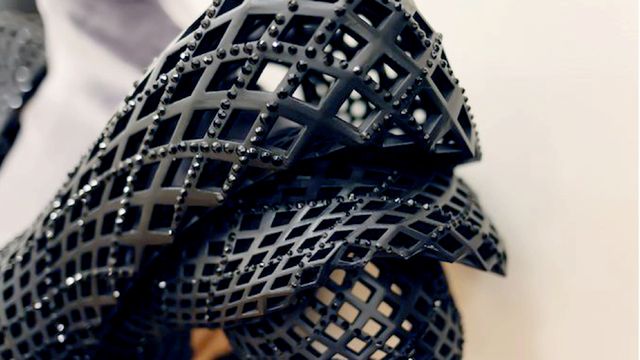 Nie tylko Dita von Teese. Moda z drukarek 3D wchodzi na salony 3