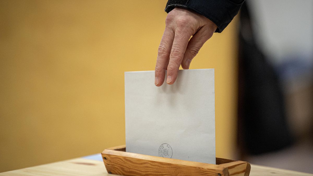 Zakończyły się wybory prezydenckie w Czechach. Rozpoczęto liczenie głosów