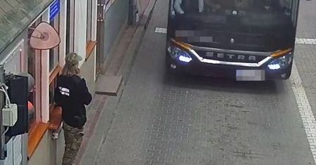 77 cudzoziemców bez szans na wjazd. Kierowca przyznał się do winy