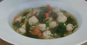 Przepis na włoską zupę "weselną" z pulpetami mięsnymi