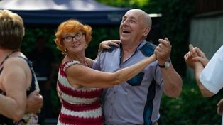 Seniorzy w Szczecinku też będą mieli swoją plażową dyskotekę. Pierwsza już w środę!