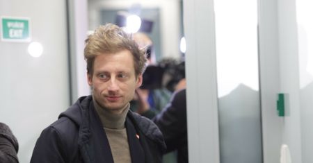 Zapytali Sterczewskiego o granicę. "To był żart"