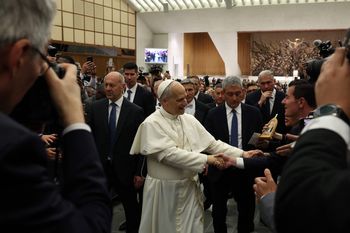 Spotkanie Leona XIV z dziennikarzami. Papież zażartował
