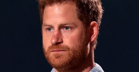 Harry MIJAŁ SIĘ Z PRAWDĄ w nowym dokumencie Netfliksa? Tabloid wypunktował kłamstwa męża Meghan Markle