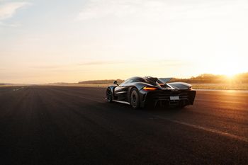Koenigsegg Jesko Absolut odzyskał ważny rekord. V8 pokonało elektryka