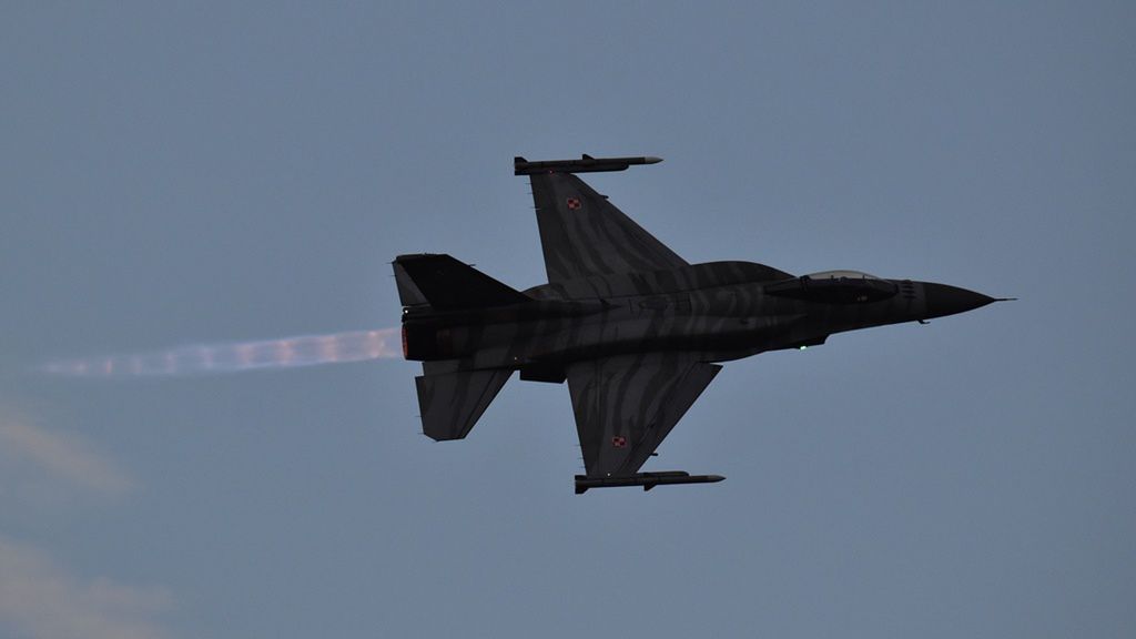 F-16 Tiger Demo Team w czasie treningu przed Radom Air Show 2025