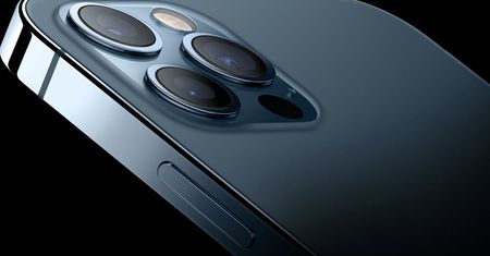 iPhone 12. Znamy pojemność znamionową baterii. Nie wygląda to najlepiej