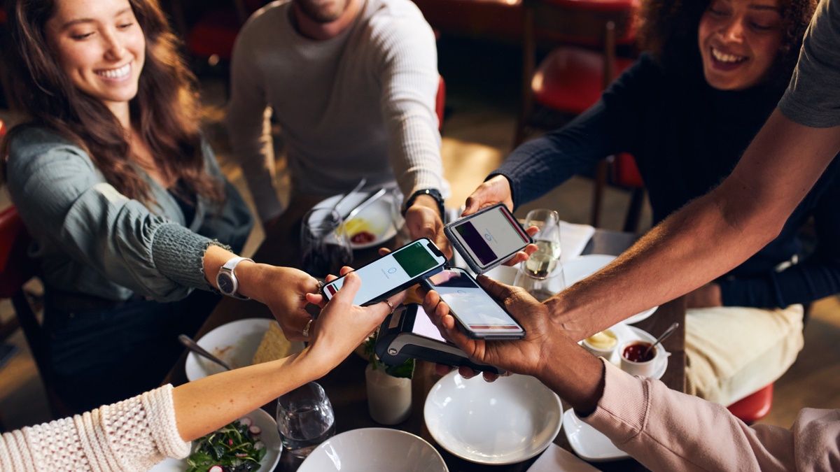 Innowacyjnym rozwiązaniem w dziedzinie płatności mobilnych jest BLIK.