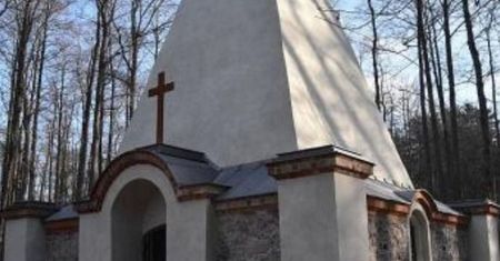 Tajemnicze miejsce w polskim lesie. Nie uwierzysz, co znajduje się w środku
