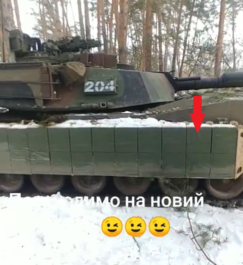 The M1A1 SA Abrams tank is being outfitted by Ukrainians with ARAT-1 reactive armor blocks, which are part of the TUSK package.