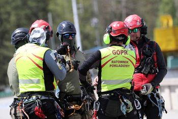 Zawaliła się jaskinia w Małopolsce. Akcja ratunkowa