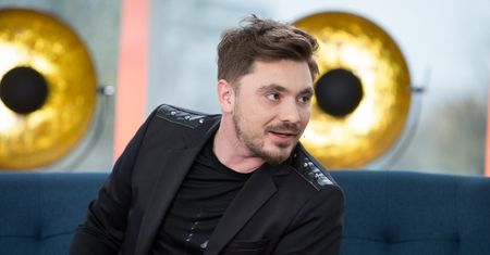 ODMIENIONY Daniel Martyniuk na nowym zdjęciu, które wyciekło do sieci. Coraz bardziej przypomina znanego tatę? (FOTO)
