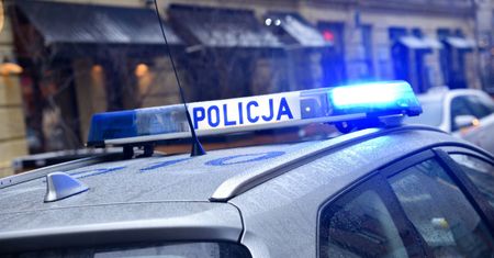 Atak nożem w szkole w Warszawie. Ranny uczeń