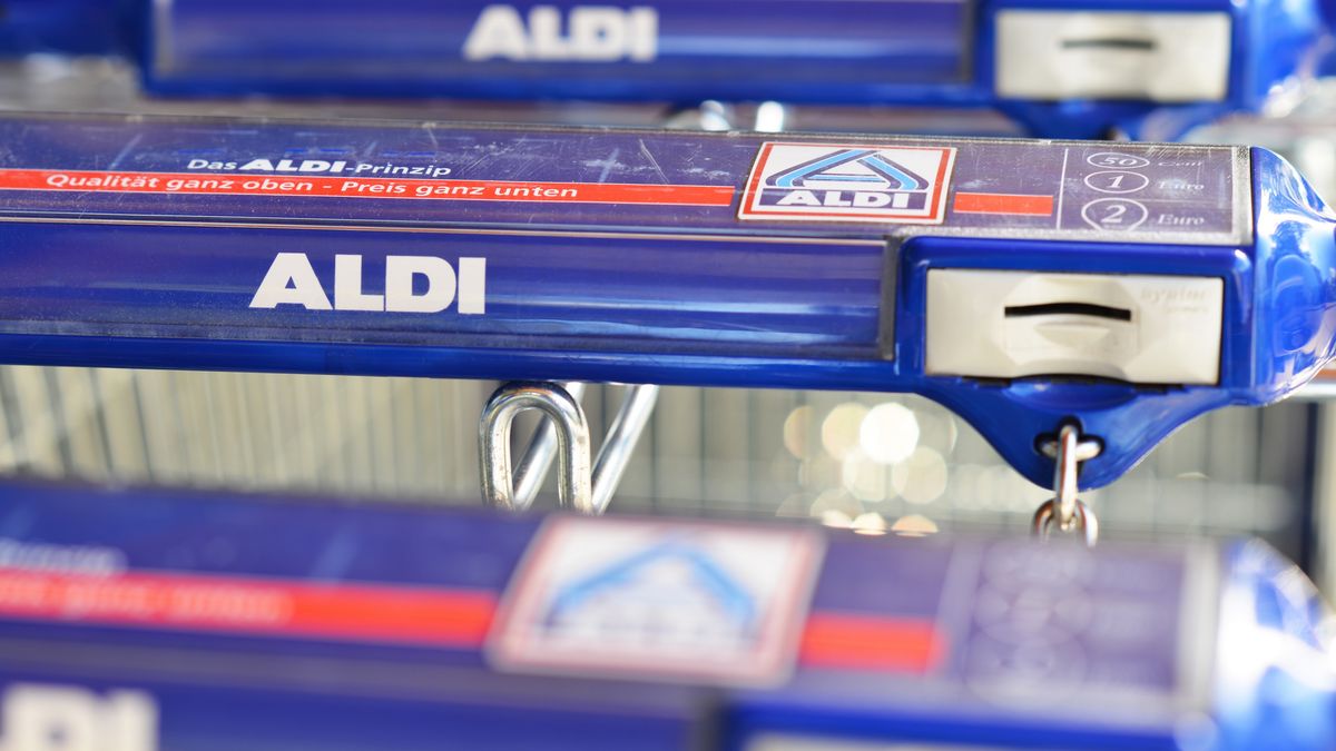 aldi, market, sklep, zakupy, koszyk, handel, wózek