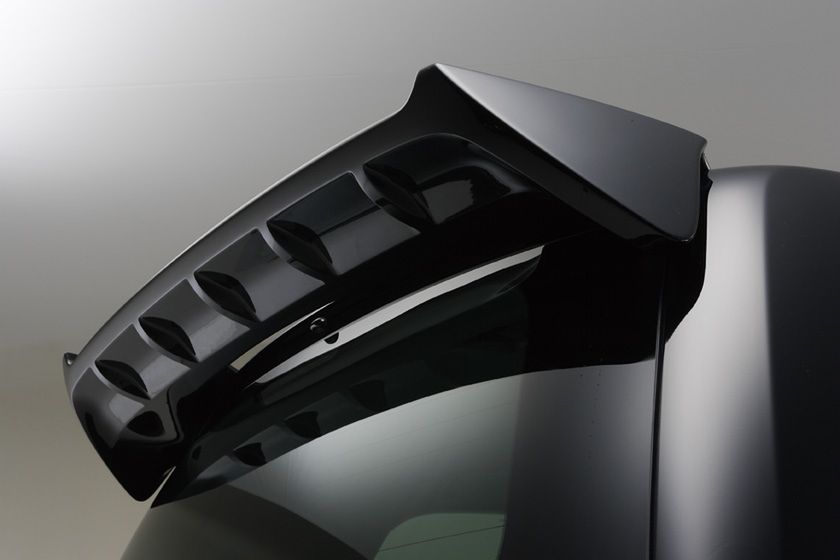 Toyota-Land-Cruiser-Black-Bison-27