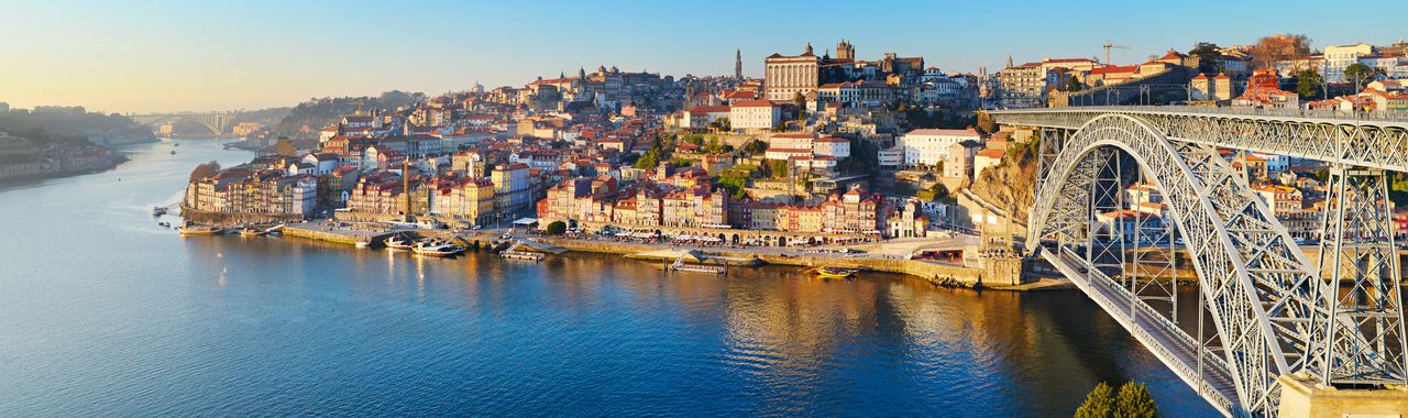 Porto w blasku słońca. Poczuj magię Portugalii z letnią promocją LOT-u
