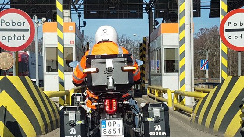 Za sprawą ubioru członków patroli trudno będzie pomylić ze zwykłymi motocyklistami