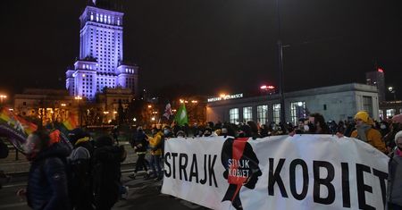 Strajk Kobiet w Warszawie. Rzecznik policji chwali protestujących