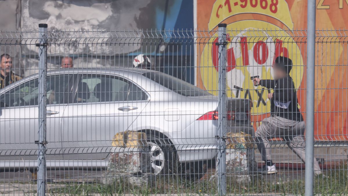 Nieznana osoba wdarła się na teren kompleksu handlowego przy ul. Marywilskiej 44 