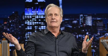 Jeff Daniels skrytykował Trumpa. "Nixon by tego nie zrobił"
