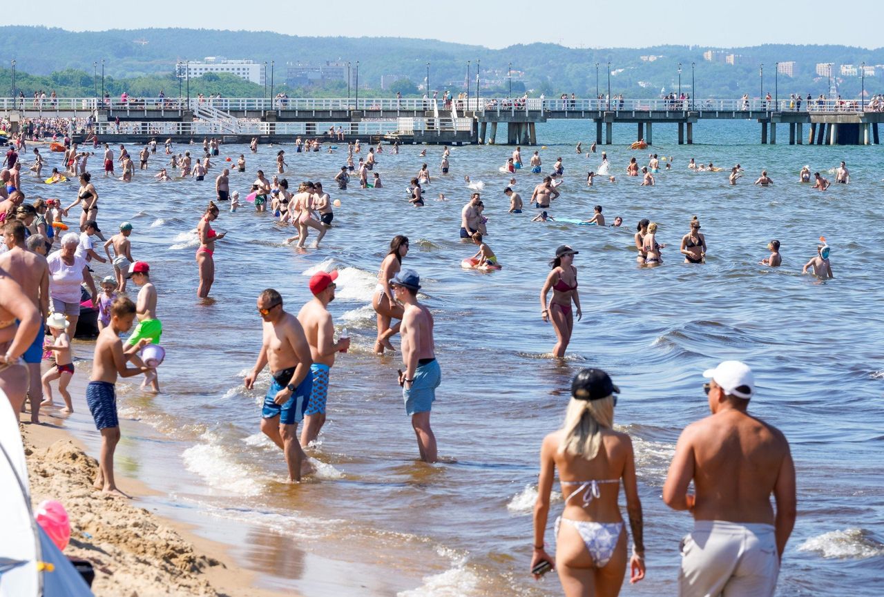 Pomorze: Aktualna temperatura wody w Bałtyku i jeziorach, 15 lipca 2025