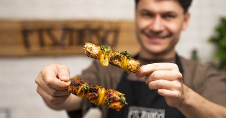 Tak dobrych szaszłyków jeszcze nie jadłeś. Staną się hitem na każdym grillu