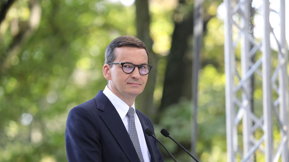 Afera e-mailowa. Morawiecki miał redagować odpowiedzi dla dziennikarzy ws. swoich lotów 