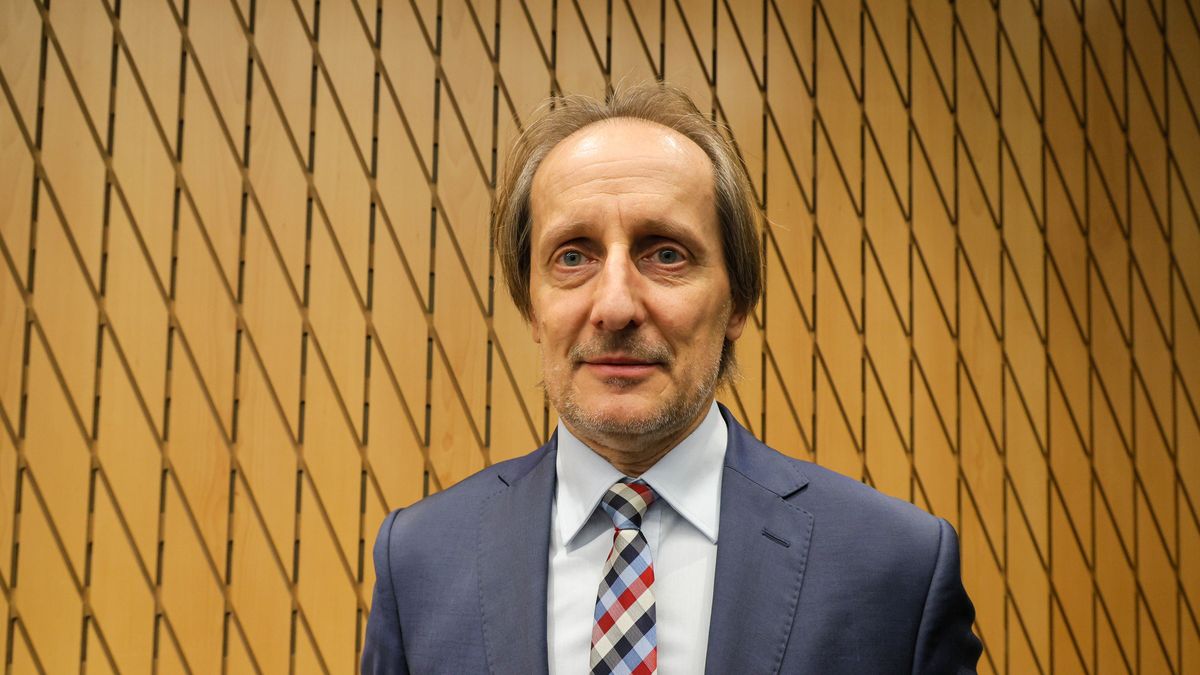 Specjalista ds. bezpieczeństwa płk dr Piotr Potejko