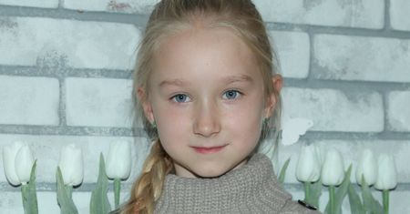 Tak dziś wygląda Nela Mała Reporterka. Bohaterka popularnych filmów i książek ma już 17 lat (ZDJĘCIA)