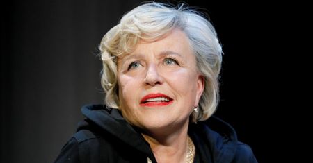 Krystyna Janda cała w czerwieni. Wygląda obłędnie