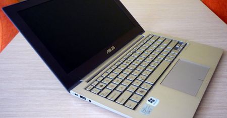 Asus Zenbook UX21E – żyletka z Core i7 [test]