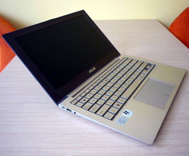 Asus Zenbook UX21E – żyletka z Core i7 [test] 1
