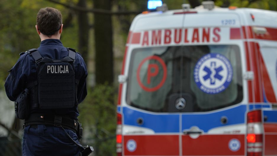 Postrzelone dziecko pod Łomżą. 8-latki wzięły broń ze stołu