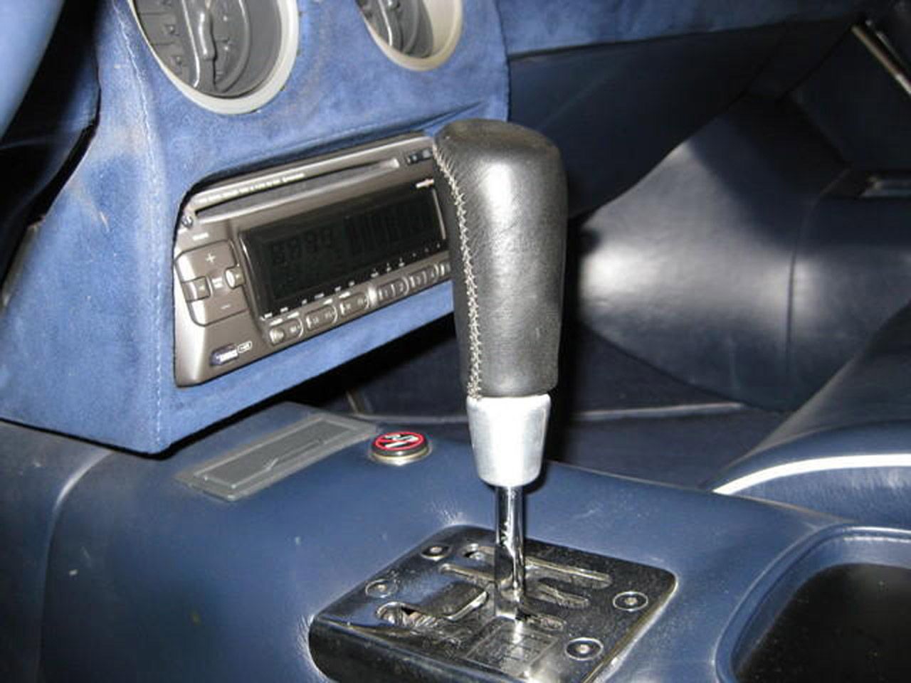Vector M12.25