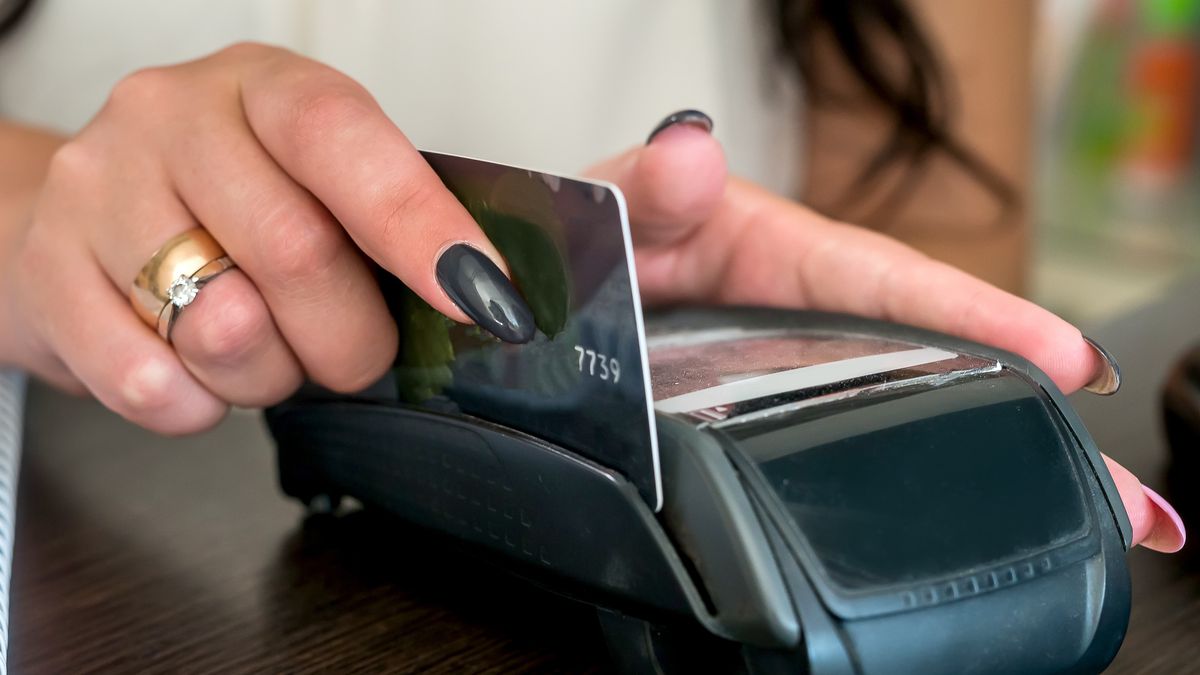 Na czym polega trend "no-buy 2025"? 