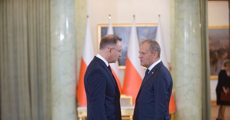 Duda o ostatniej rozmowie z Tuskiem. "Pan wie"