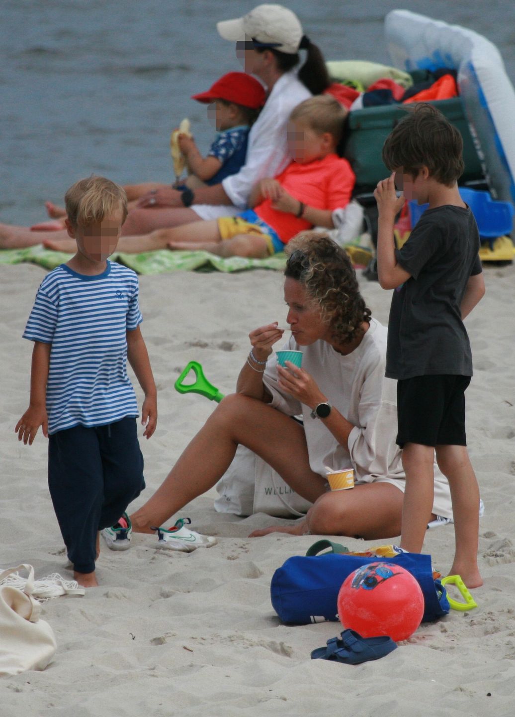 Rodzinne wakacje Moniki Mrozowskiej w Chałupach