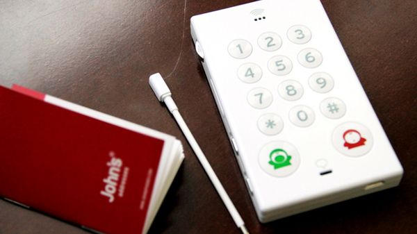 John’s Phone - najmniej skomplikowany telefon świata w rękach recenzentów 1