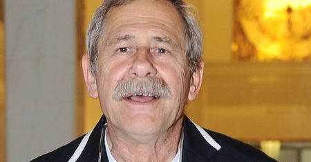 "Strasznie schudł, zmizerniał". Aktor walczy o życie