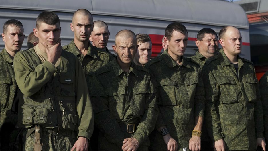 Nie oszczędzają nikogo. Niewiarygodne, kogo wysyłają na front