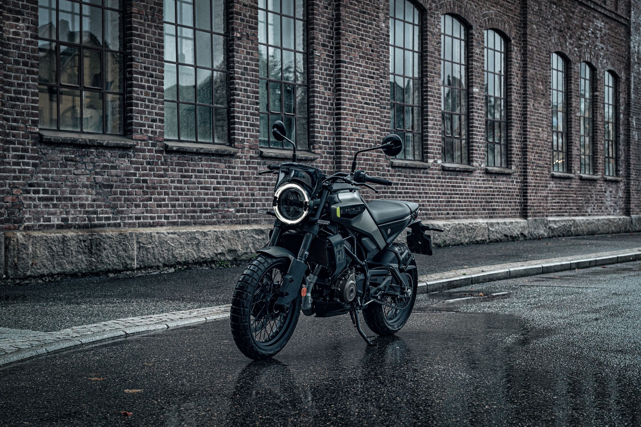 Husqvarna Svartpilen 125