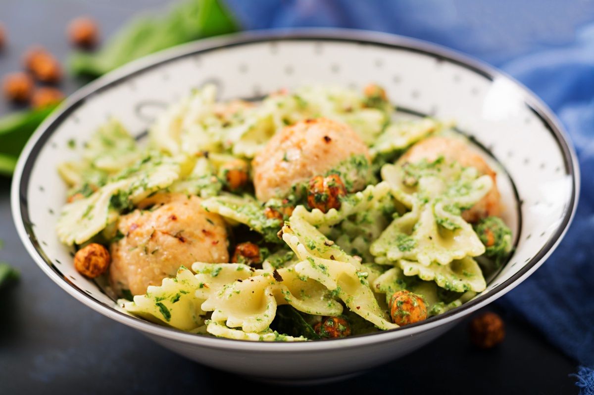 Creamy chicken pasta: A quick, flavor-packed dinner delight